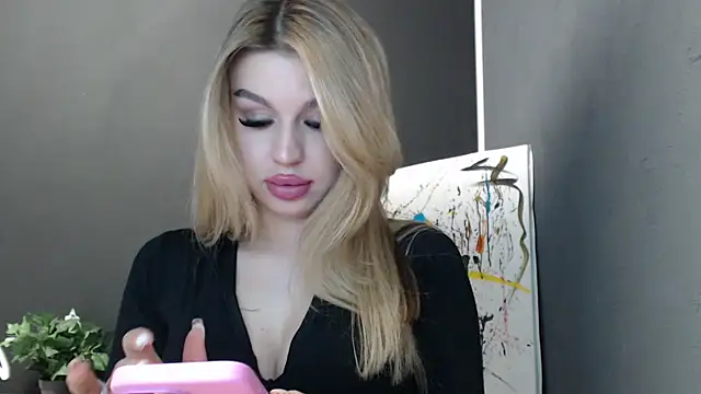 Snapshot of Your_Jessy chatting on 03/26/26, 01:49 Your Jessy online show from 03/26/26, 01:49