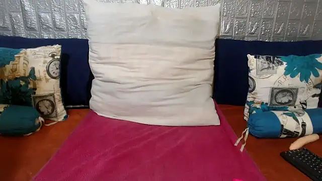 DiamondLuv29 online show from 01/09/25, 09:06