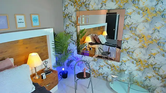 EmaBakker online show from 01/10/25, 02:34