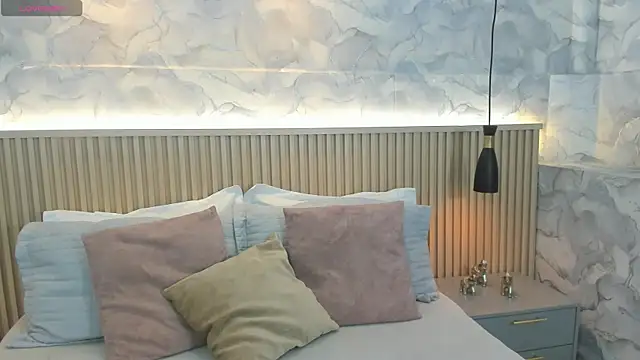 EmaBakker online show from 07/28/26, 12:59