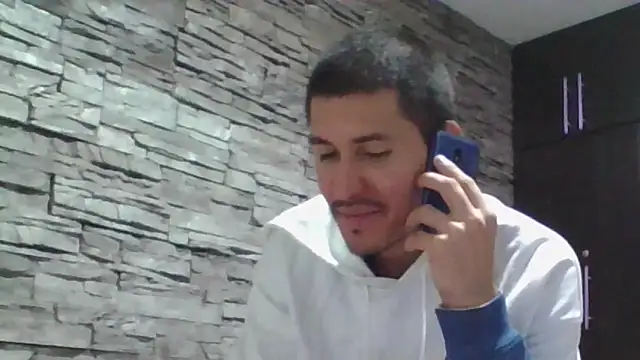 Snapshot of Sexylatin64 chatting on 05/17/26, 01:03 Sexylatin64 online show from 05/17/26, 01:03