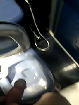 Snapshot of lm279 chatting on 10/16/25, 12:50 lm279 online show from 10/16/25, 12:50