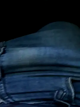 Snapshot of lm279 chatting on 12/03/25, 05:11 lm279 online show from 12/03/25, 05:11