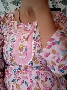 Snapshot of Mahi_Baby25 chatting on 09/21/25, 03:52 Mahi Baby25 online show from 09/21/25, 03:52