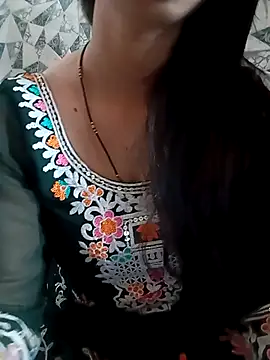 Snapshot of Mahi_Baby25 chatting on 09/26/25, 04:27 Mahi Baby25 online show from 09/26/25, 04:27