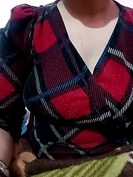 Snapshot of Mahi_Baby25 chatting on 12/14/25, 05:07 Mahi Baby25 online show from 12/14/25, 05:07