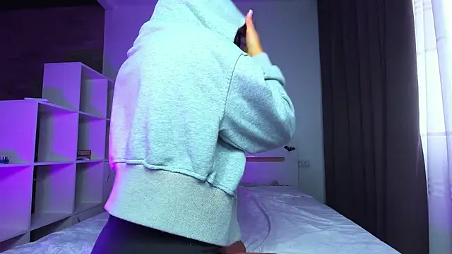 Snapshot of AddictedSabi chatting on 10/20/25, 12:38 AddictedSabi online show from 10/20/25, 12:38