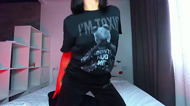 Snapshot of AddictedSabi chatting on 10/21/25, 11:22 AddictedSabi online show from 10/21/25, 11:22