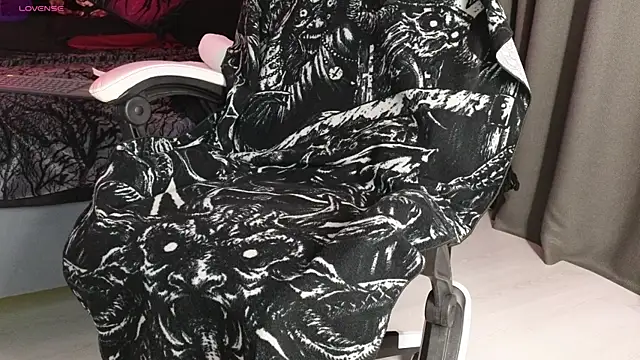 Devil s bride online show from 05/15/26, 04:36