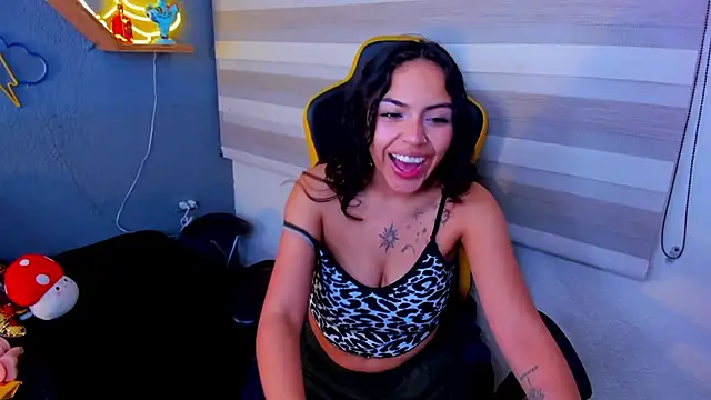 Liittleluaa  online show from 12/03/24, 11:55