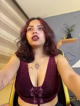 Liittleluaa  online show from 02/22/25, 11:57