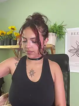 Liittleluaa  online show from 03/11/25, 03:45