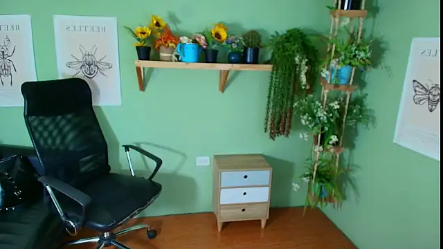 Liittleluaa  online show from 09/08/25, 03:33