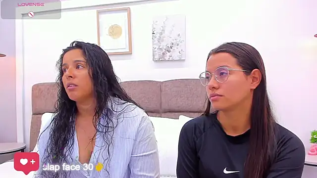 Snapshot of Dilan_y_Mia chatting on 03/14/25, 01:24 Dilan y Mia online show from 03/14/25, 01:24