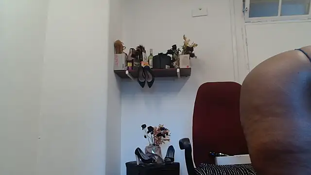 xTALLSEXYBUMx online show from 10/23/25, 04:34