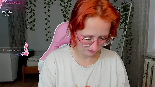 Snapshot of KrisTyBooBsin chatting on 10/01/25, 08:42 KrisTyBooBsin online show from 10/01/25, 08:42