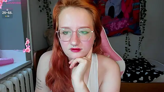 Snapshot of KrisTyBooBsin chatting on 10/21/25, 02:07 KrisTyBooBsin online show from 10/21/25, 02:07