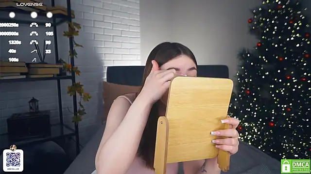 LindaFarmer online show from 01/05/25, 04:25