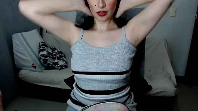 Laura-pervert online show from 07/11/26, 12:02
