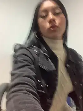 emily 22x online show from 12/17/24, 06:09
