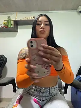 emily 22x online show from 12/19/24, 08:34