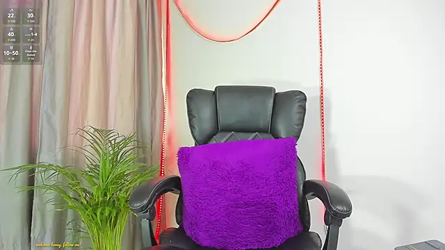 kalivan voinesscu online show from 10/26/25, 10:04