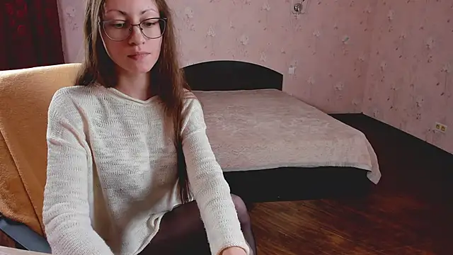 Pantyhose Mila online show from 02/04/25, 10:34