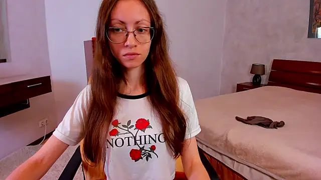 Snapshot of Pantyhose_Mila chatting on 11/07/25, 08:31 Pantyhose Mila online show from 11/07/25, 08:31