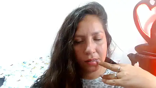 naihroby online show from 12/04/24, 03:04