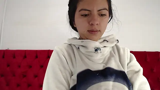 CarolineBrunx online show from 01/05/25, 12:42