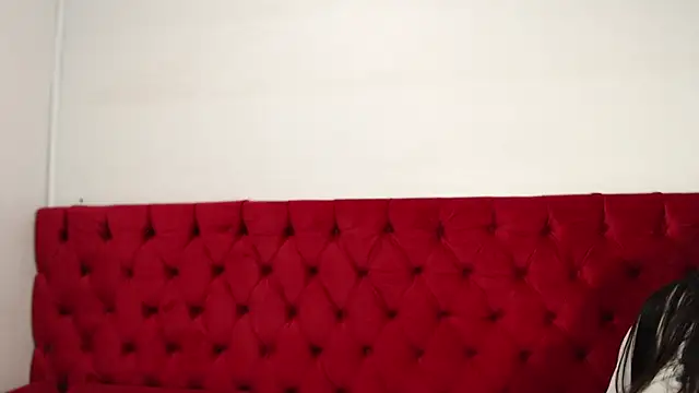 CarolineBrunx online show from 01/12/25, 05:03