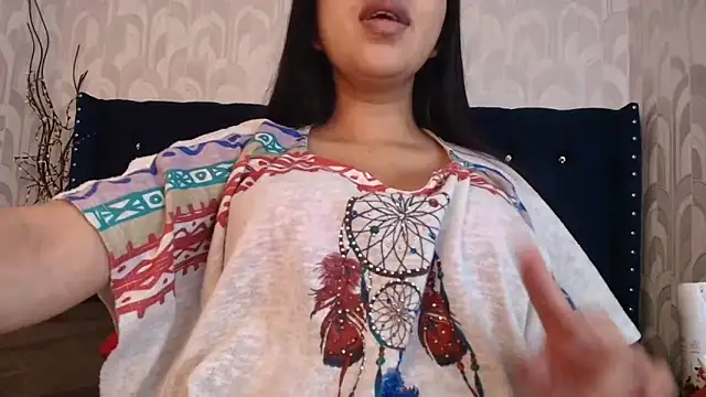 Snapshot of CarolineBrunx chatting on 04/09/26, 04:34 CarolineBrunx online show from 04/09/26, 04:34