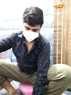 Ishan003 online show from 11/20/25, 02:39