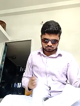 Ishan003 online show from 06/01/26, 04:25