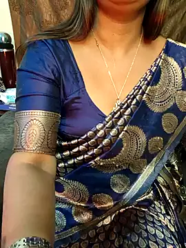 Snapshot of taniya_bhabi2 chatting on 01/19/25, 06:21 taniya bhabi2 online show from 01/19/25, 06:21