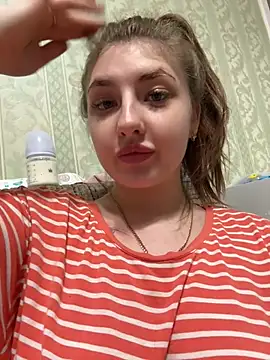 Snapshot of sexyy_girl_ chatting on 12/30/24, 12:09 sexyy girl  online show from 12/30/24, 12:09