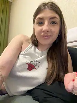 Snapshot of sexyy_girl_ chatting on 11/01/25, 11:45 sexyy girl  online show from 11/01/25, 11:45