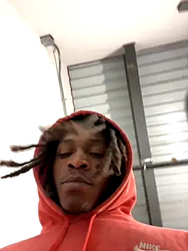 sneakylink13   online show from 10/11/25, 01:53