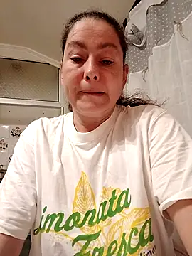 Snapshot of RamyLove36 chatting on 01/16/25, 02:30 RamyLove36 online show from 01/16/25, 02:30