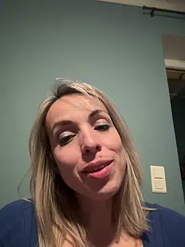 Annelibre online show from 02/22/25, 06:17