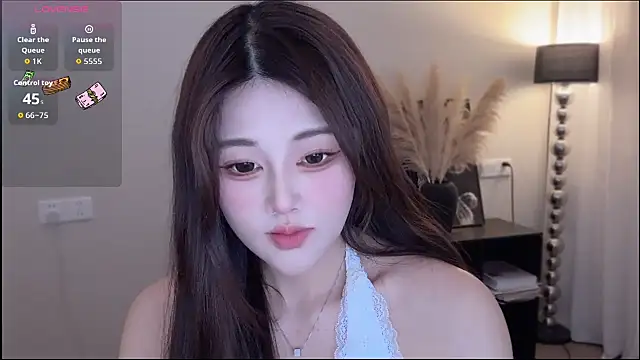 Snapshot of Strawberrybabyy1 chatting on 12/02/25, 03:40 Strawberrybabyy1 online show from 12/02/25, 03:40