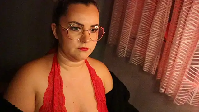 Snapshot of queenpeachi chatting on 12/06/24, 09:21 queenpeachi online show from 12/06/24, 09:21