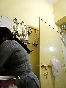 heenage online show from 12/02/24, 05:37