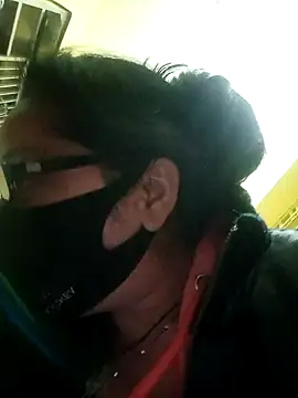 heenage online show from 12/22/24, 01:45