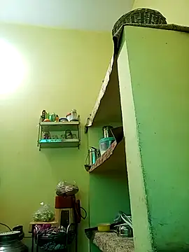 heenage online show from 02/20/25, 07:45