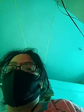 heenage online show from 02/21/25, 04:29