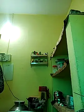 heenage online show from 03/17/25, 06:07