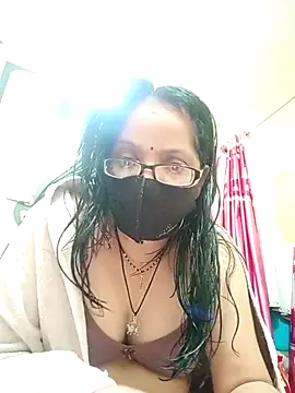 heenage online show from 03/22/25, 08:51