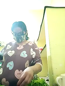 heenage online show from 11/09/25, 02:37