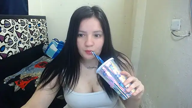 shopyymessyy online show from 07/27/26, 04:25